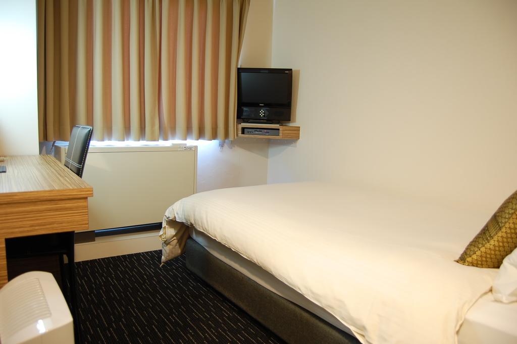 Plaza Hotel Toyota Toyota  Room photo